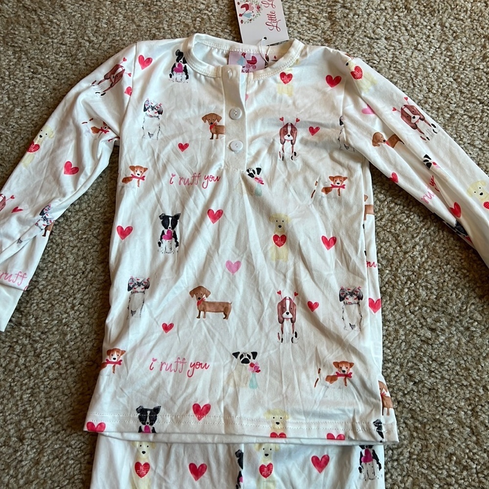 Little Louanne Dog heart valentines pajamas top bottom kids size 4 two piece set